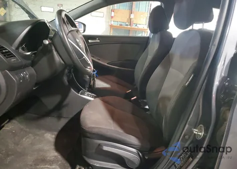 2013 Hyundai Accent Gs z USA, uszkodzony, nr VIN KMHCT5AE7DU076286